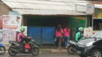 dianggap-meresahkan-warga-desak-panti-pijat-intan-di-tangsel-ditutup-4iVKjdCrv2