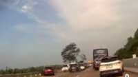 Kecelakaan beruntun enam kendaraan pemudik di Tol Batang-Semarang KM 361+600