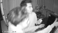 Aksi maling terekam CCTV di warung JUSTEA depan SDN 4 Suwawal Mlonggo Jepara dini hari 29 Maret 2026