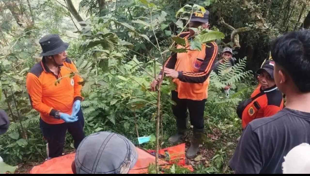 kerangka manusia ditemukan di lereng Gunung Muria Pati tanpa identitas misterius