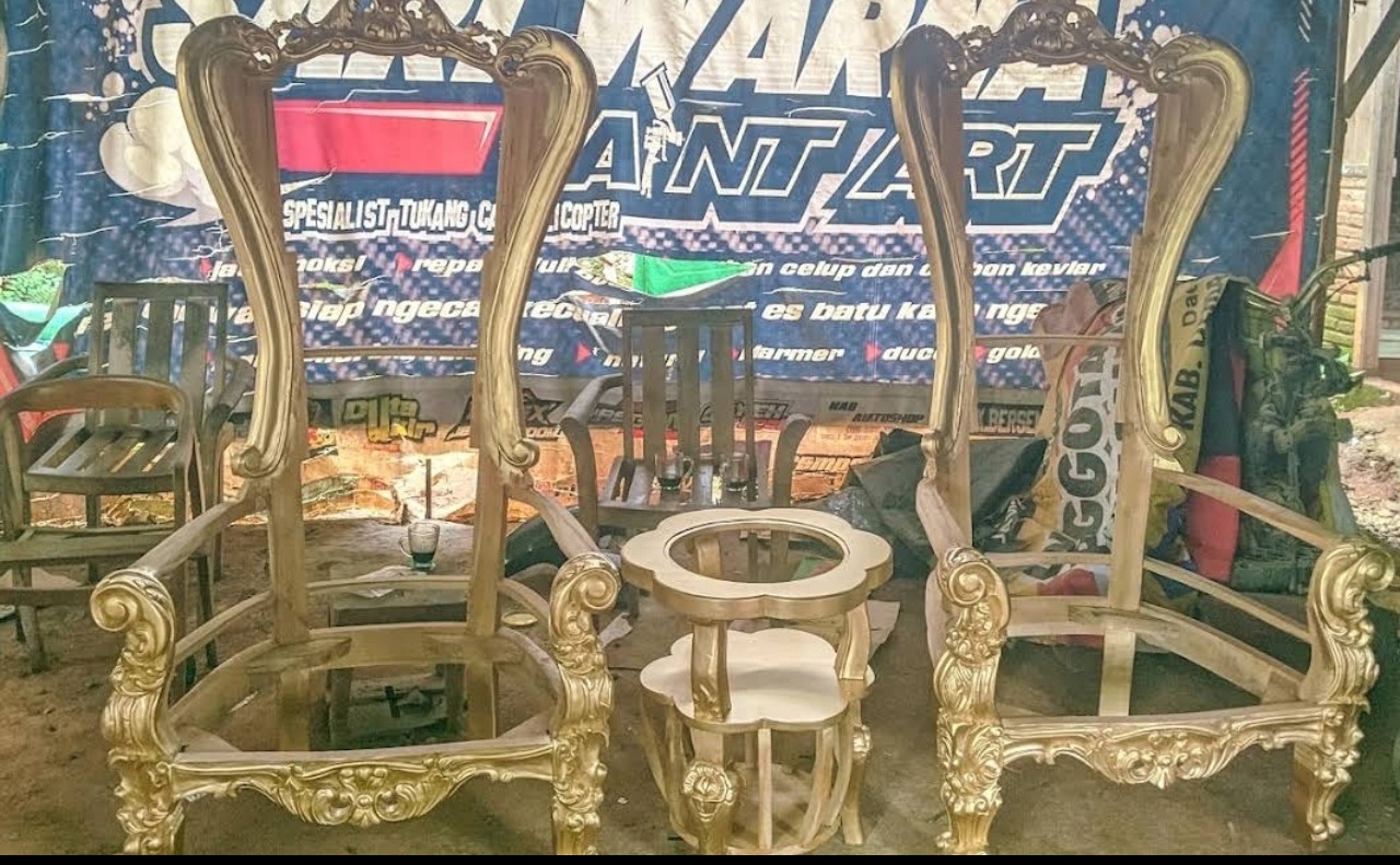 tukang finishing mebel jepara terdampak kenaikan harga bahan finishing