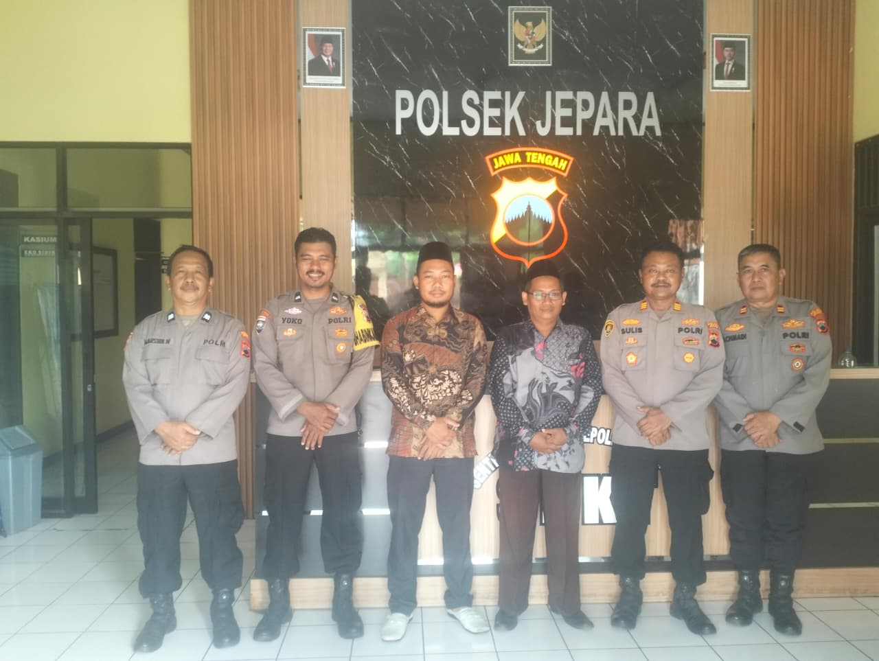 Program Polisi Pendidik di Jepara, Bhabinkamtibmas Polsek Jepara Kota mengajar siswa tentang anti bullying dan hukum