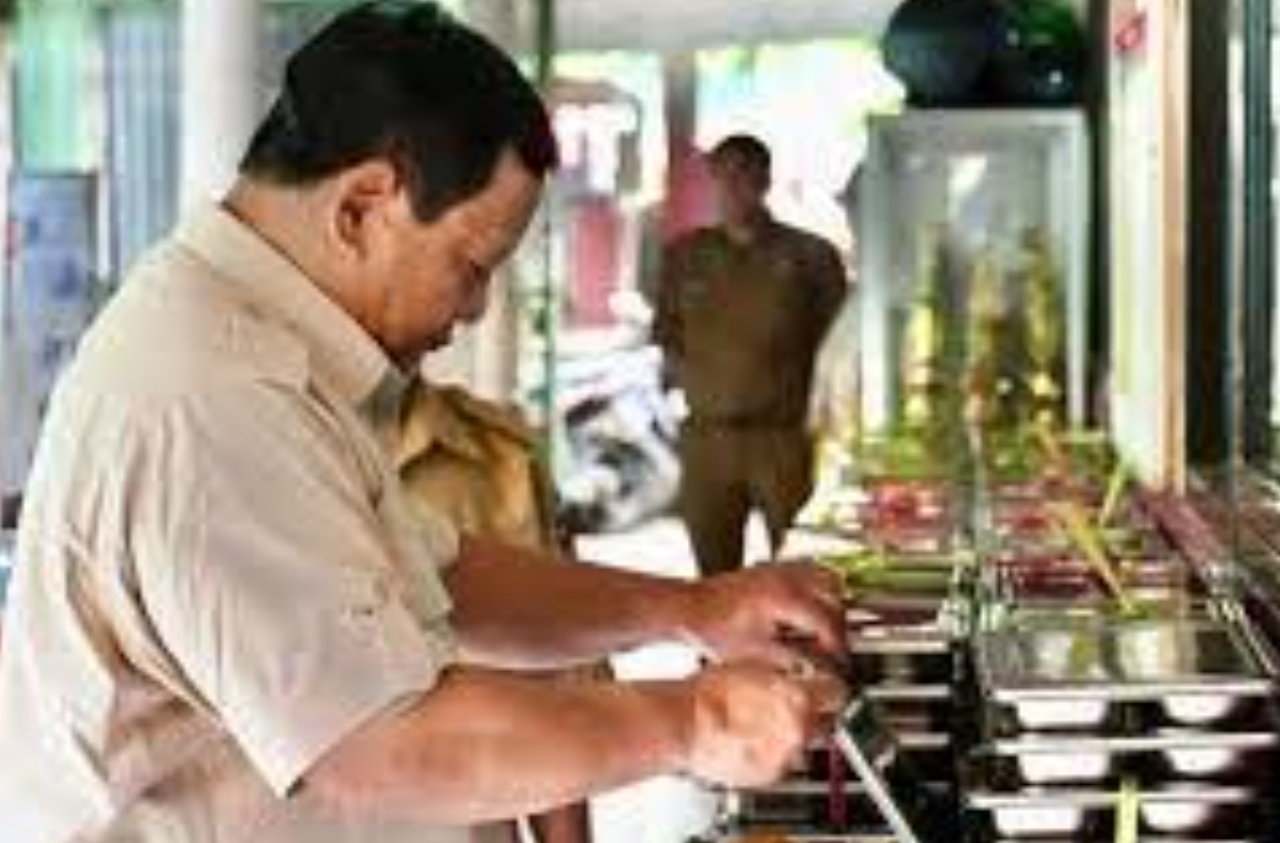Siswa SMK di Kudus kirim surat ke Prabowo tolak MBG demi kesejahteraan guru