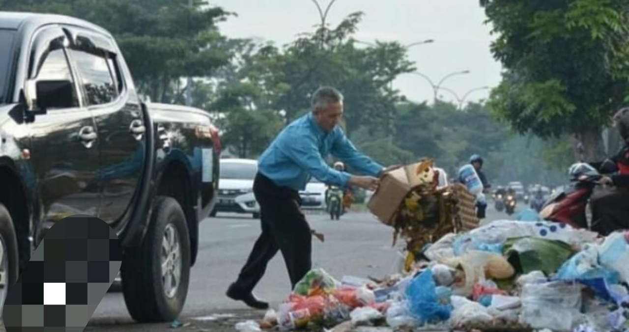 Ilustrasi warga jepara buang sampah di jalan protokol terekam cctv